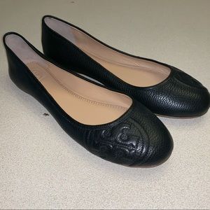 TORY BURCH FLATS *BRAND NEW NEVER WORN*